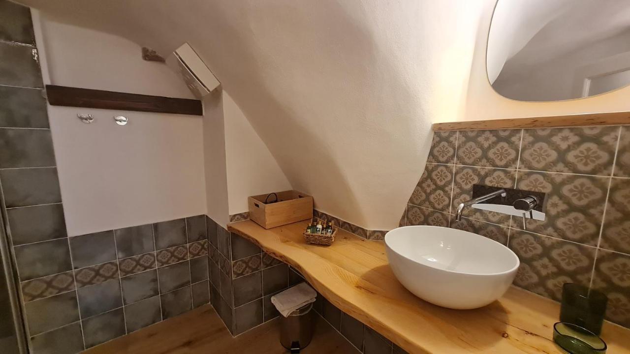 Federico II - Rooms And Breakfast ボルジョ・ヴェレッツィ エクステリア 写真
